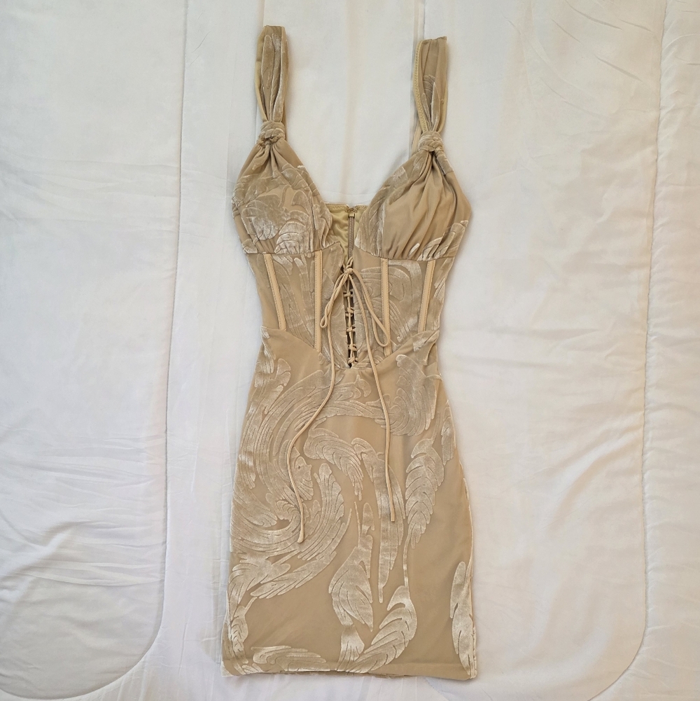 EUC Oh Polly Women's Yildiz Lace-Up Mini Dress Size US 0